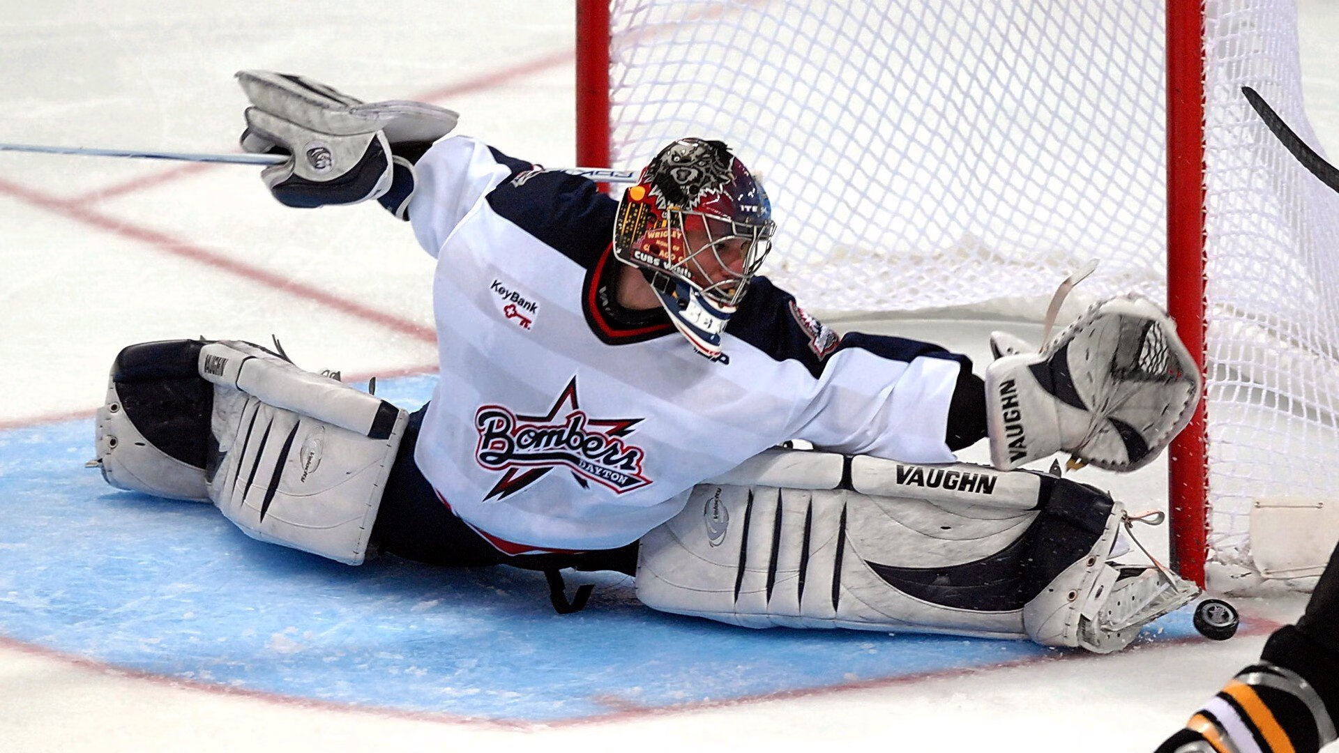 莱昂·马尔尚泳池内外双重突破,莱昂和玛蒂尔达是爱情吗